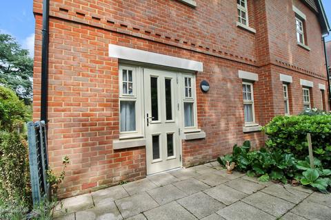 2 bedroom retirement property for sale, Wickham, Hampshire