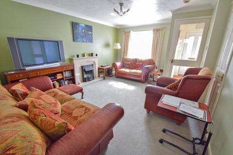 78 Cranmere Court, Strood, Rochester, ME2 4UN