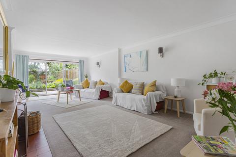 4 bedroom detached house for sale, Saxonbury Avenue, Sunbury-on-Thames, Surrey, TW16