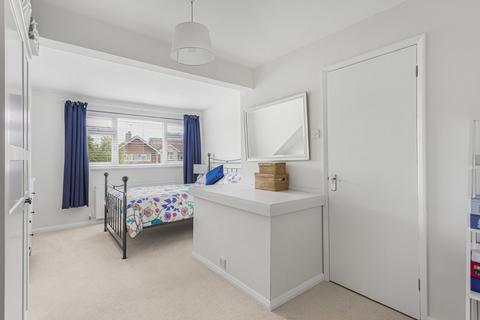 4 bedroom detached house for sale, Saxonbury Avenue, Sunbury-on-Thames, Surrey, TW16