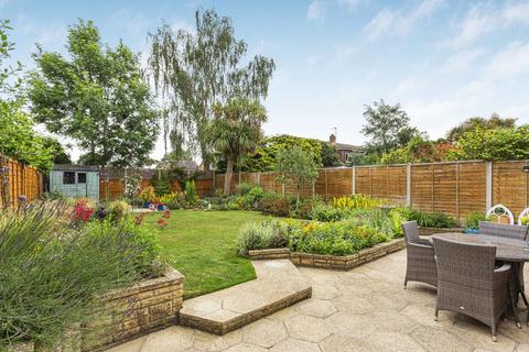 4 bedroom detached house for sale, Saxonbury Avenue, Sunbury-on-Thames, Surrey, TW16