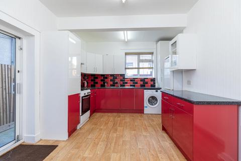 3 bedroom terraced house for sale, Wendover Road, NW10