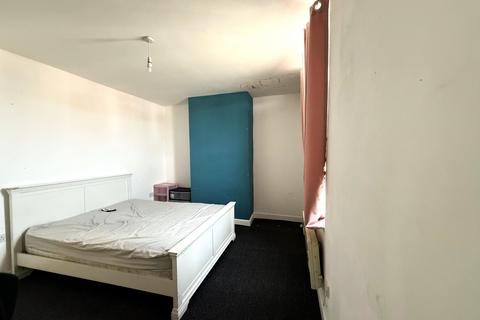 undefined, Cape Hill, Smethwick, West Midlands, B664PH