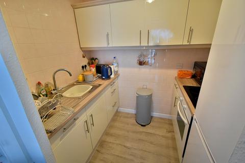1 bedroom retirement property for sale, Ringwood Road, Ferndown, BH22