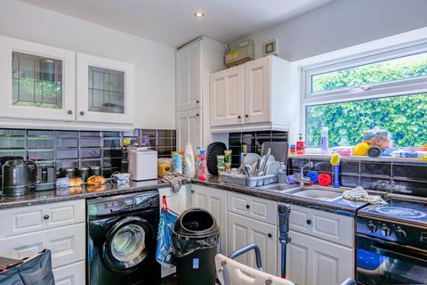 2 bedroom end of terrace house for sale, School Street, Bradford BD4