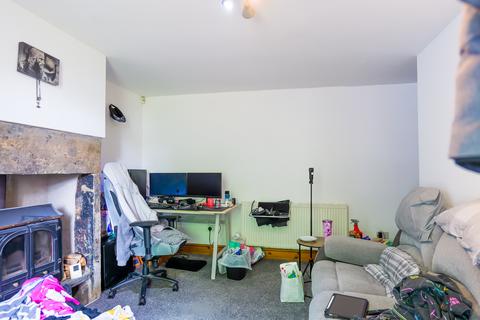 2 bedroom end of terrace house for sale, School Street, Bradford BD4