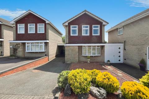 Wombourne Close, Dudley