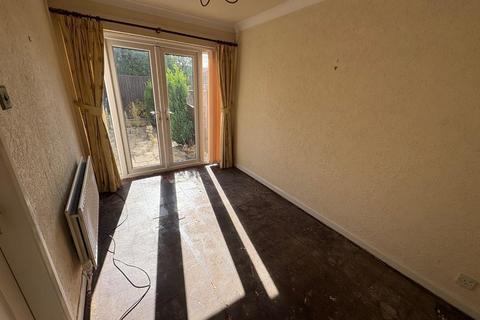 undefined, Wombourne Close, Dudley