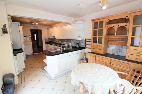 3 bedroom detached bungalow for sale, Gresham, Upper Street, Defford, Worcester, Worcestershire