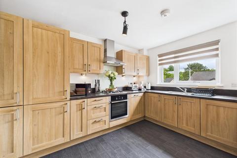 40f, Allison Crescent, Perth, PH1 2US
