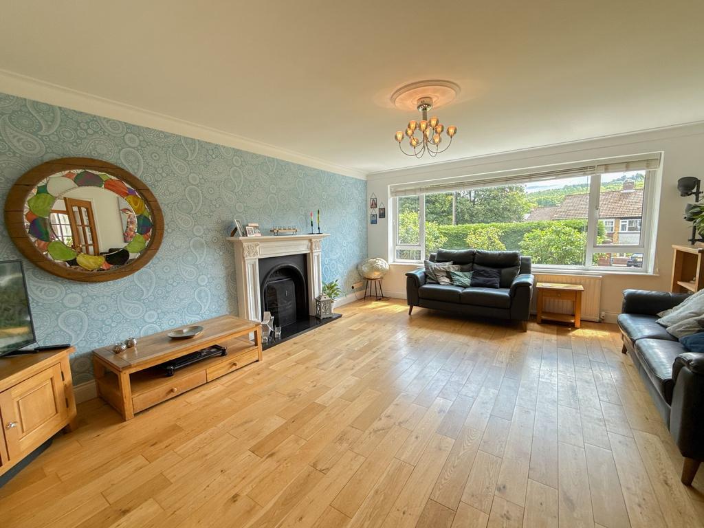 Formal Lounge