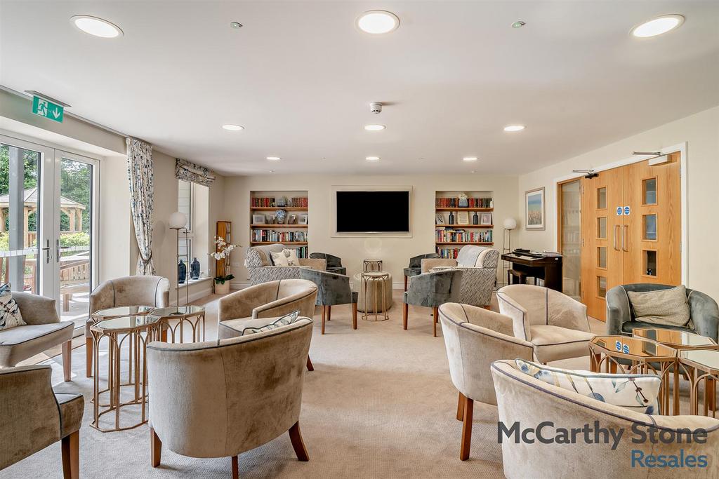 Homeowners Lounge