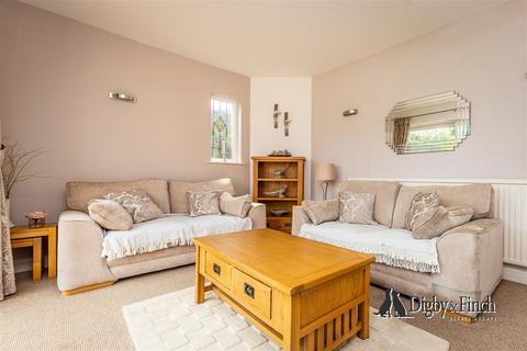 3 bedroom detached bungalow for sale, Park Road, Radcliffe-On-Trent, Nottingham