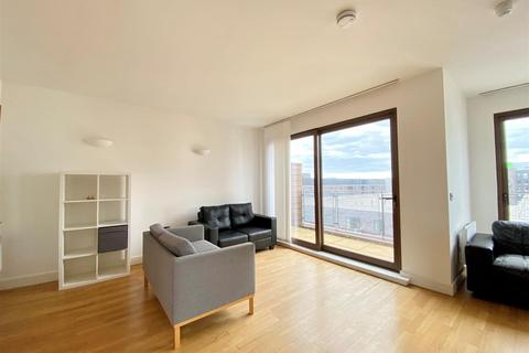 3 bedroom apartment for sale, Advent House, Isaac Way, Manchester
