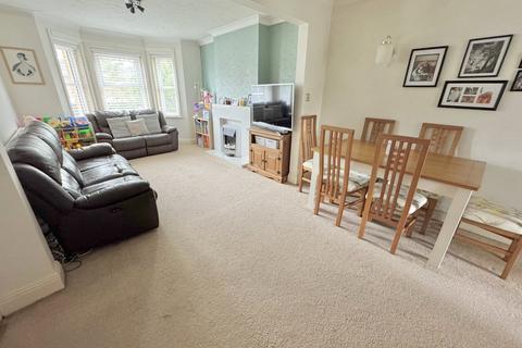 4 bedroom end of terrace house for sale, Davis Road, Parkstone , Poole, BH12