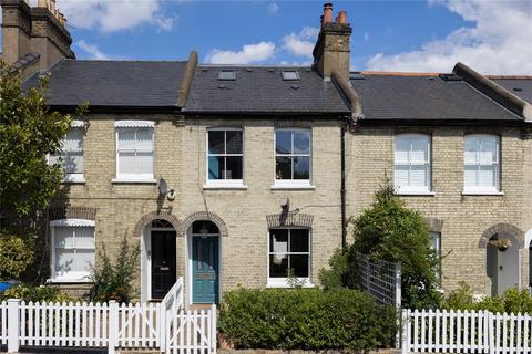 25 Thornton Road, London, SW19 4NG