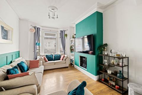 3 bedroom terraced house for sale, Buckland Avenue, Dover, CT16