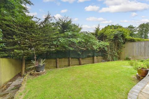 16 Coldharbour Close, Crowborough, TN6 1EU