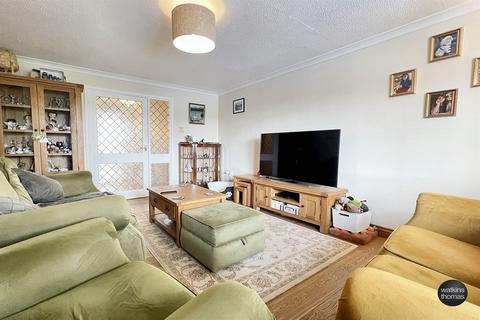 27 Grampian Close, Hereford, HR4 0TA
