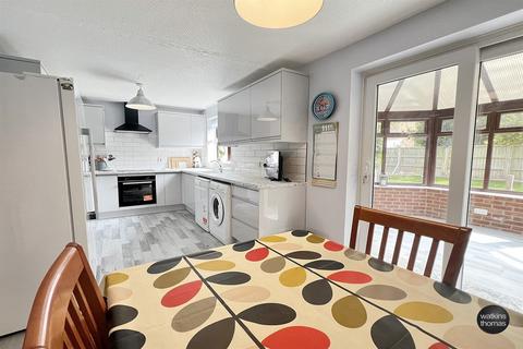 27 Grampian Close, Hereford, HR4 0TA
