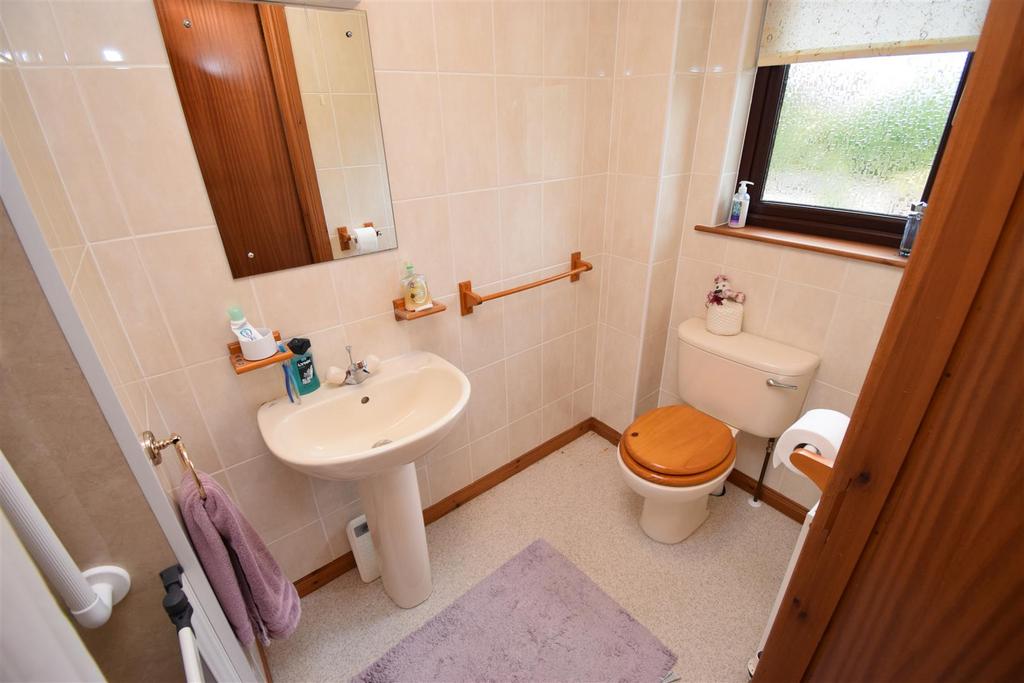 Bedroom one en suite