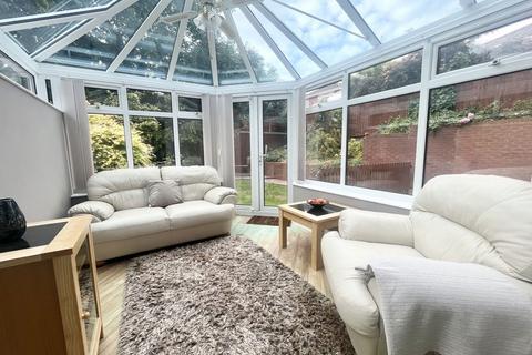 10 Brandon Way, Brierley Hill, DY5 2JX