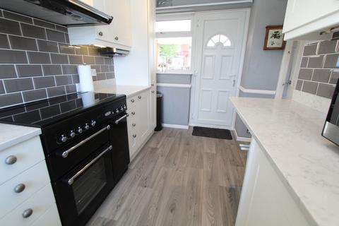 3 bedroom semi-detached house for sale, Stourbridge Road, Dudley DY1