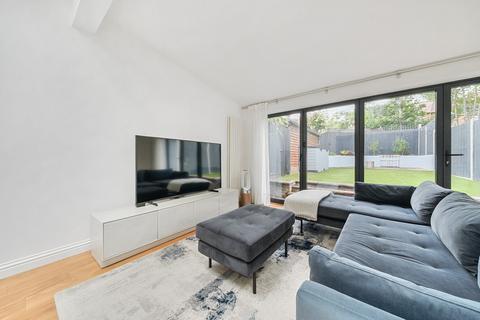 130 Ravensworth Road, London, SE9 4LU