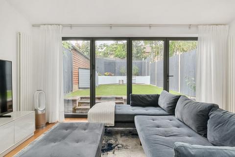 130 Ravensworth Road, London, SE9 4LU