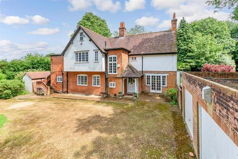 4 bedroom detached house for sale, Walderslade Road, Chatham ME4