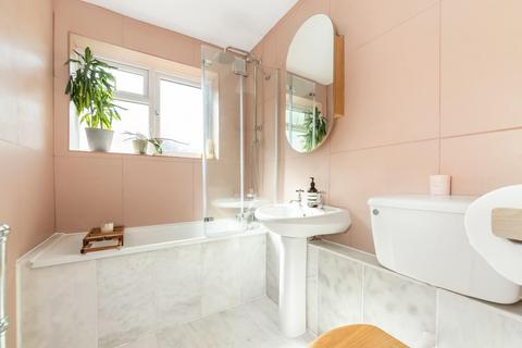 2 bedroom maisonette for sale, Lyme Farm Road, London