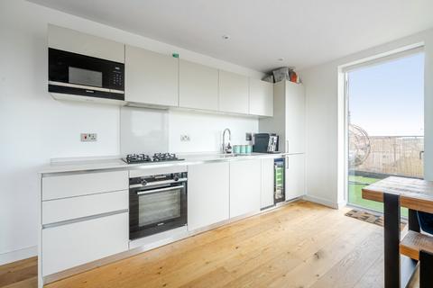 1 bedroom flat for sale, Upper Tooting Road, London, SW17