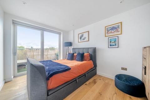1 bedroom flat for sale, Upper Tooting Road, London, SW17