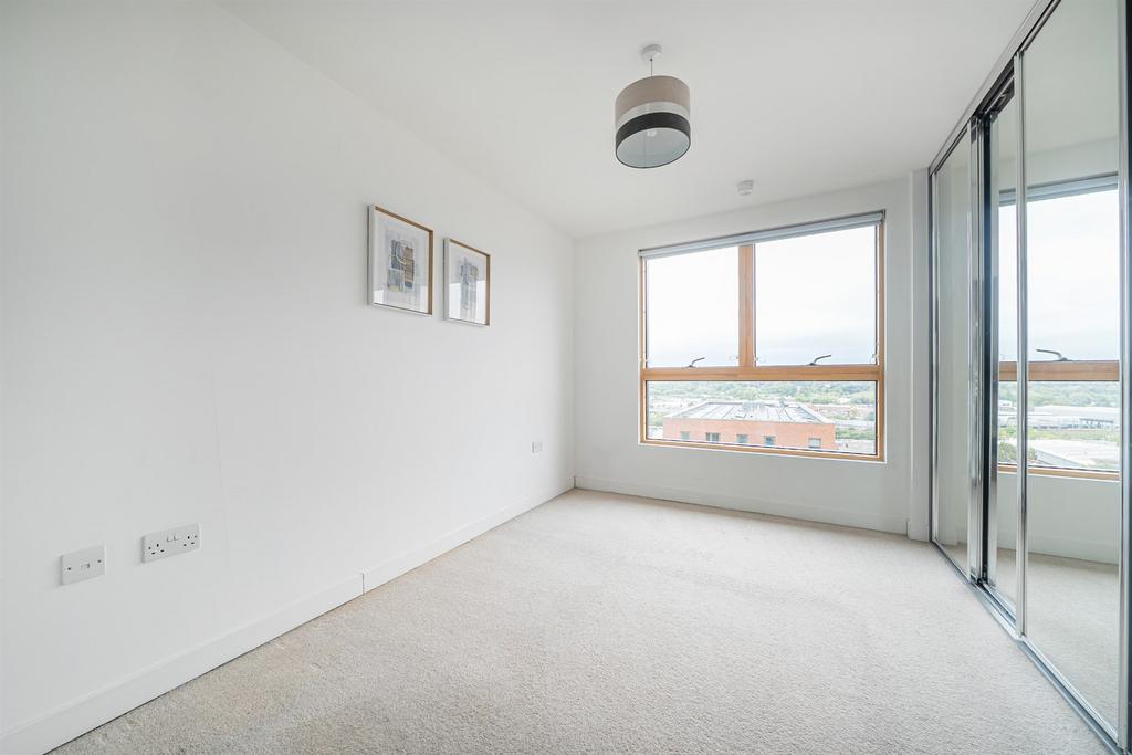 Apartment in Reading - View 2