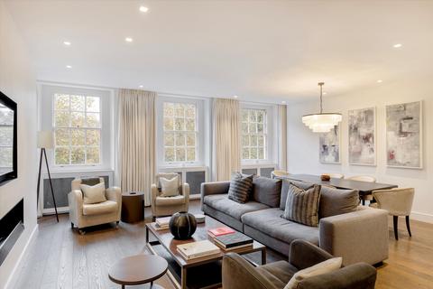 3 bedroom flat to rent, Cadogan Square, London, SW1X