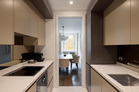 3 bedroom flat to rent, Cadogan Square, London, SW1X