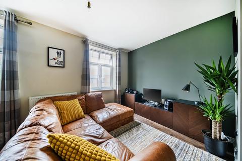 2 bedroom apartment for sale, Jefferson Place, Bromley