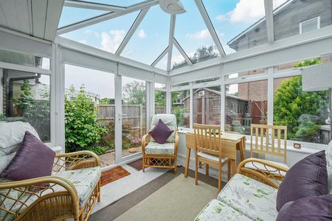 undefined, Southwood Close, Worcester Park KT4