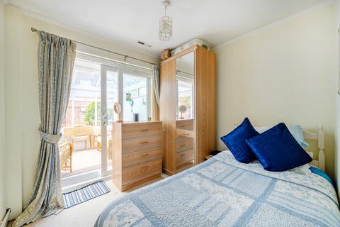 undefined, Southwood Close, Worcester Park KT4