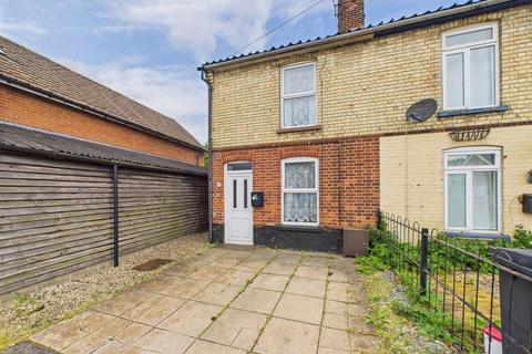 2 bedroom end of terrace house for sale, Crown Road, Dereham