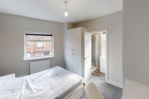 4 bedroom house to rent, Thornville Mount, Leeds