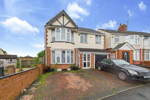 undefined, High Mead, Luton, Bedfordshire