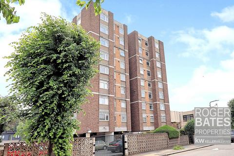 2 bedroom flat for sale, Park Avenue, Ilford, IG1