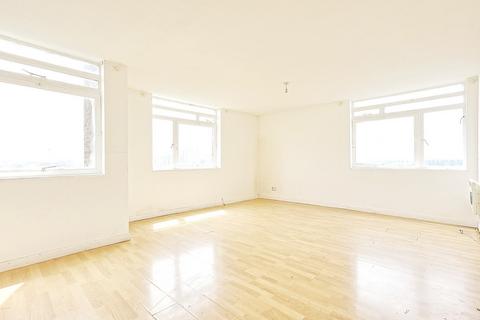 2 bedroom flat for sale, Park Avenue, Ilford, IG1