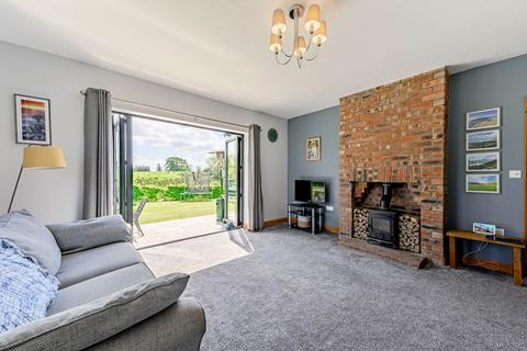 3 bedroom detached bungalow for sale, Kirkcambeck, Brampton, CA8