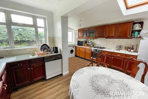 3 bedroom semi-detached house for sale, Summer Avenue, East Molesey KT8