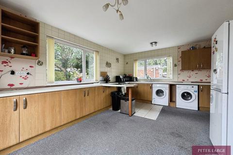 3 bedroom detached bungalow for sale, 13 Tynewydd Road Rhyl LL18 3BB