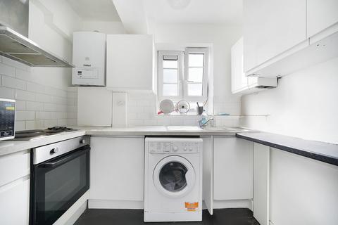 3 bedroom flat for sale, Lorraine Court, Lewis St, Camden, NW1