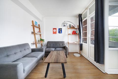 3 bedroom flat for sale, Lorraine Court, Lewis St, Camden, NW1