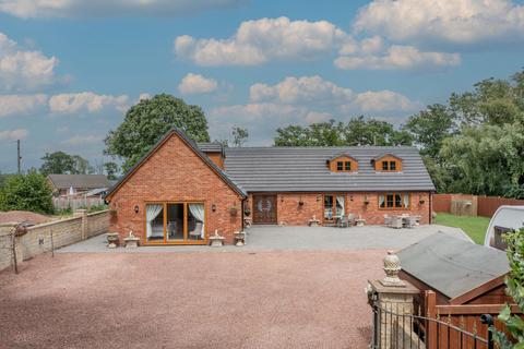 4 bedroom detached house for sale, Southend Lane, Newent, GL18